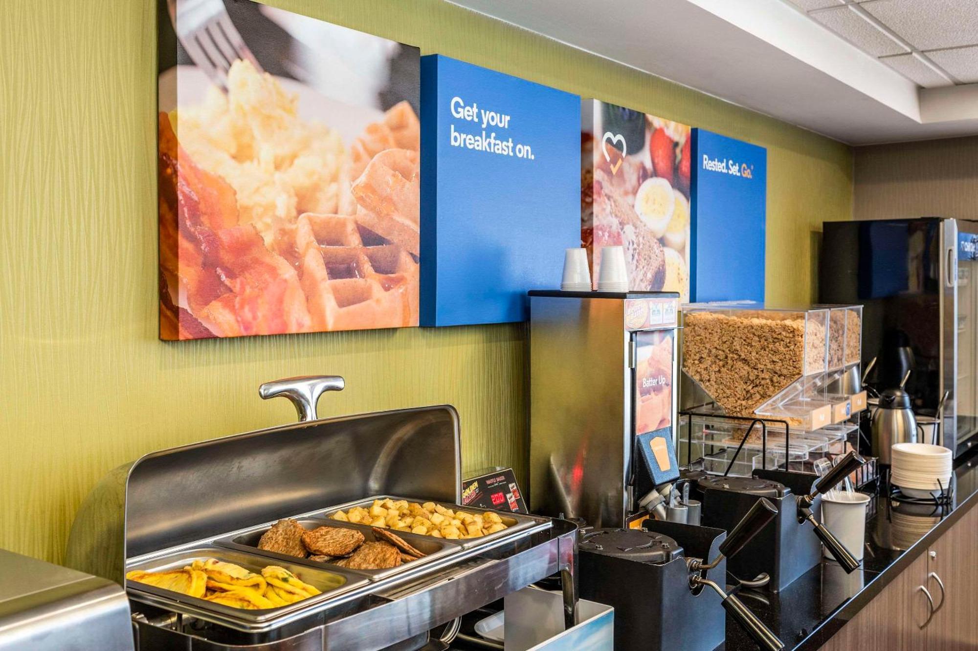 Comfort Inn East Σάντμπερι Εξωτερικό φωτογραφία
